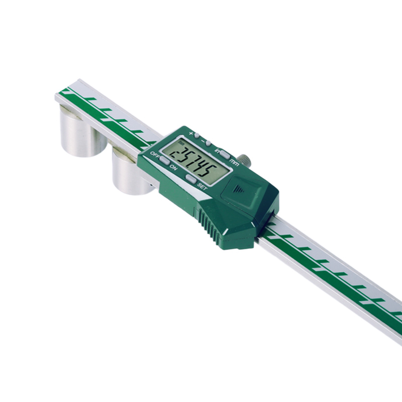 Digital Calipers With Interchangeable Ball Tips